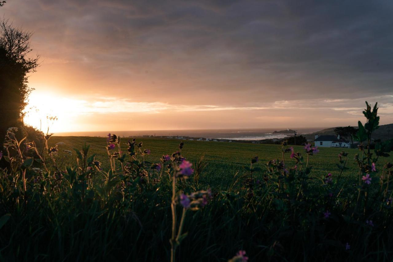 Spacious Sea-View Apt. Overlooking St Ives Bay Gwithian Kültér fotó